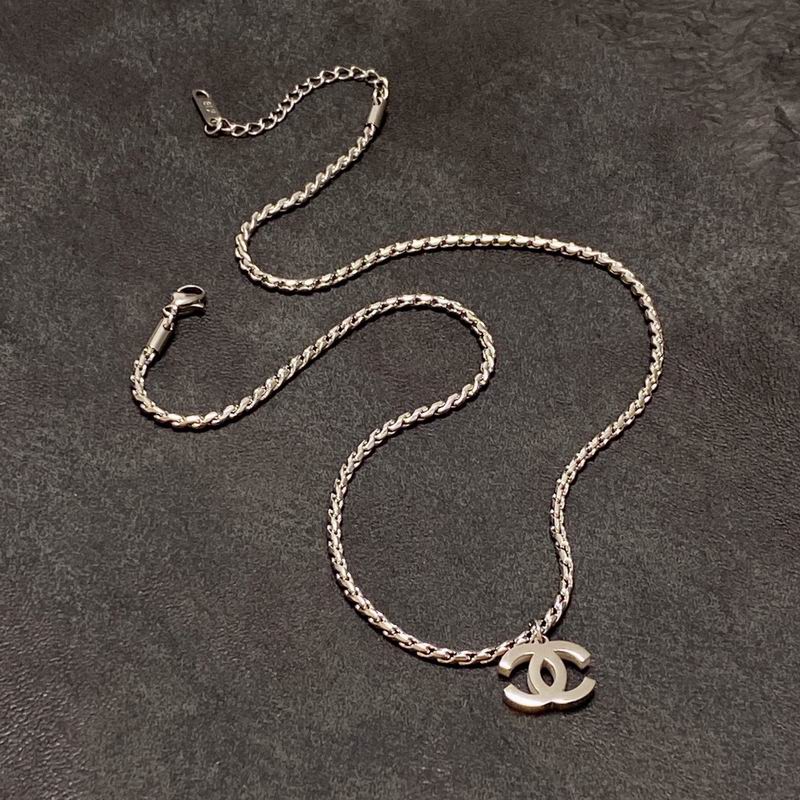 Chanel Necklace 04yxs55